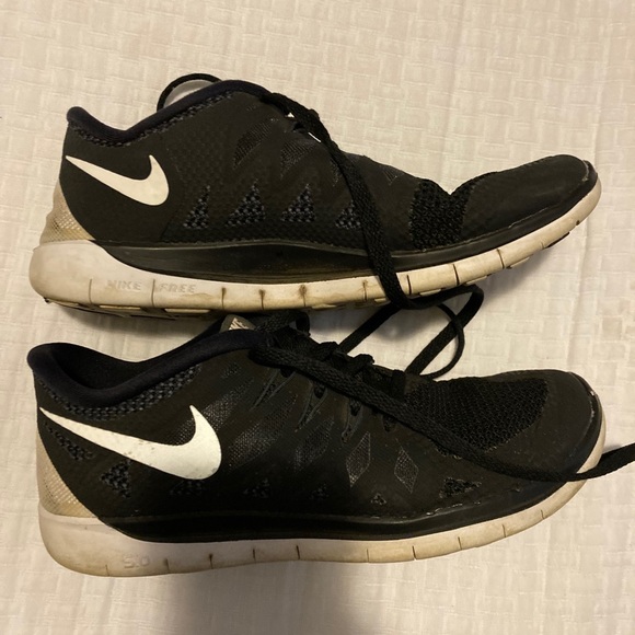 Black Nike free 5.0 - Picture 2 of 12